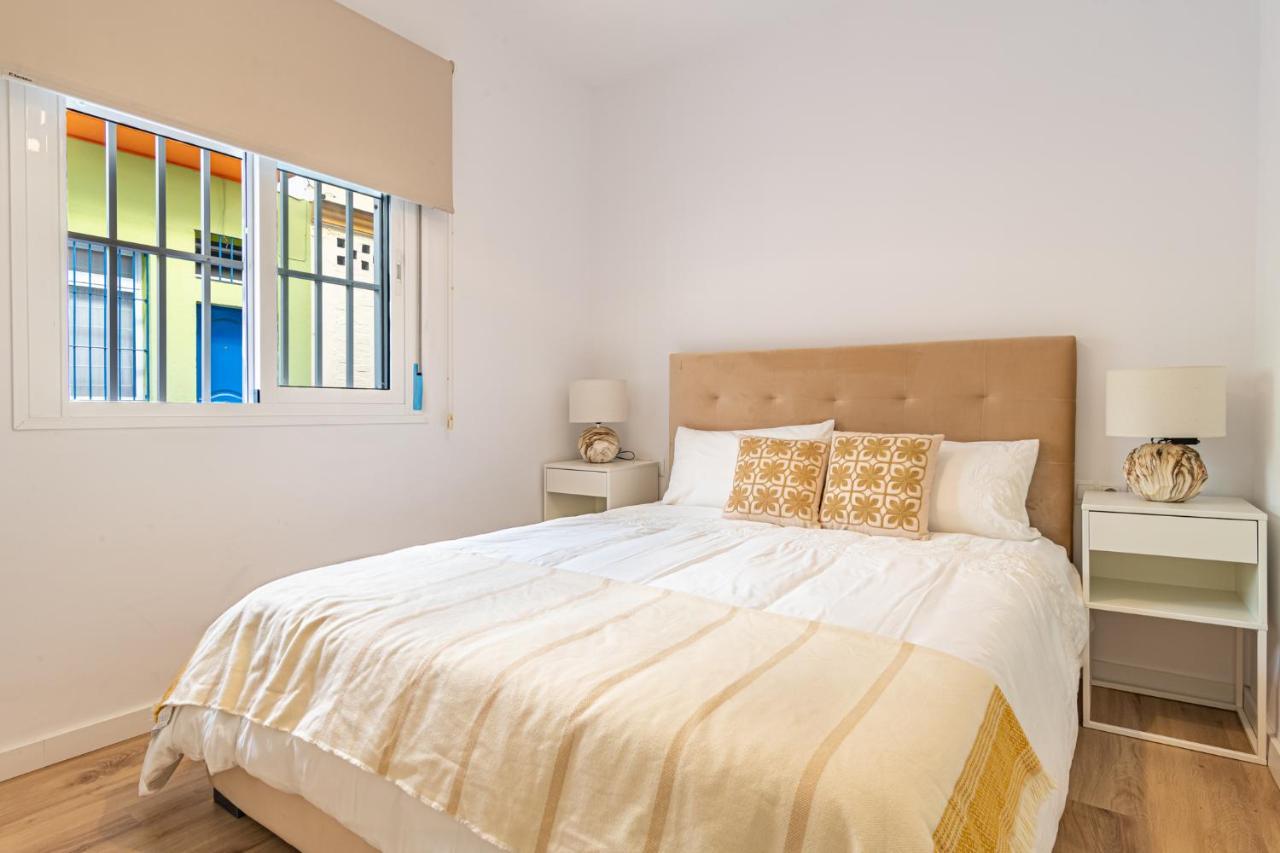 Arena Happy Apartment Фуeнхирола Екстериор снимка